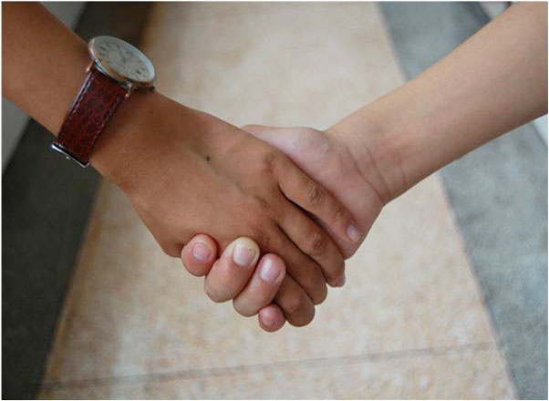 7��19�գ����ݾ���վһ������С�ҵ��к�Ҫ�x�_�����ѹ�ͬ��̎ʮ����ĺ��ӂ��͡�������꠆T��ʮ�ֲ������D��С�Һ�꠆T�o�յ��p����һ��꠆T����ӛ���������҂��֠����������B���ġ���