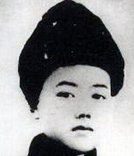 �ܘ�|��1918��1937���|������܊�߼�ָ�]�T��ɽ�|ʡƽ�ȿh����1925���S��ĸ�ӻĵ�����ʡ�q���h��1931���һ����׃�����e�O���ӿ��ջ����1933����������Ї����a�h��1935��2�������x�鹲���F�|�M��ί��ӛ��4�����Ζ|���������܊�ڶ�܊��һ�F��ί��1936��3�£��Ζ|�����ڶ�܊��һ����ί�掟�hί��ӛ��܊�hίί�T��7�����x���й��ϝMʡίί�T��9�����Ζ|������һ·܊���Ď����L����ί��1937��4��24�����ڰ��D�h��ɳ���Ͻ��S�����c�ΰ��D�h�ΰ������(zh��n)�в��Ҡ�����