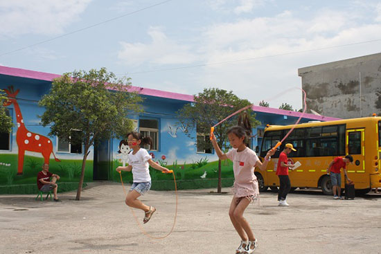 ���Ϲ��I(y��)��W(xu��)��(j��ng)��(j��)�Q(m��o)�׌W(xu��)Ժ����ϵ�P�h�������ж����������(hu��)��(sh��)�`�(du��)������ʡƽ�ɽ���P�hѦ���(zh��n)���Ӝϴ���ӢС�W(xu��)�_(k��i)չ֧�̻��(d��ng)���e�k��ӢС�W(xu��)��һ��Ȥζ�\(y��n)��(d��ng)��(hu��)��׌�W(xu��)���w��(hu��)�W��ƥ�˾������D�����K��ِ��