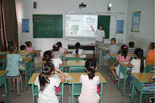 �x�ЌWԺ�tʮ��ů��־Ը����꠵�ɽ��ʡ�����н��ڿh��Ȫ�l(xi��ng)־Ը���գ����Ȫ�l(xi��ng)�ĺ��ӂ��v��W��ƥ��֪�R����ϲ�g�\�ӵĺ��ӂ��������������_ϣ��֮����