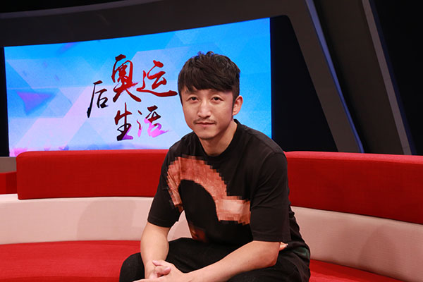 ��ȭ���Ӣ���u������ �������� Ŀ��(bi��o)����������ȫ�M؞