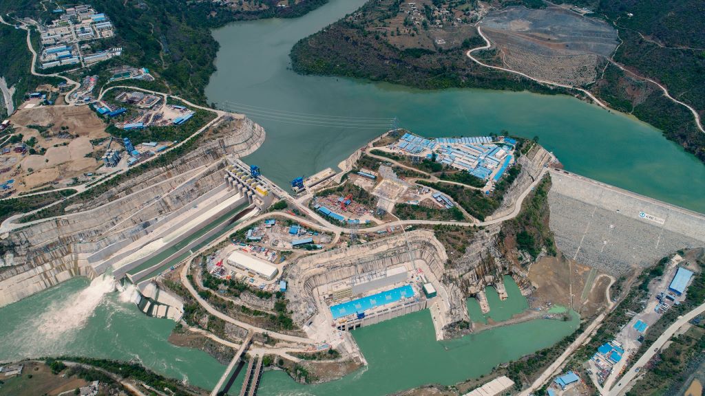 中巴經(jīng)濟走廊首個水電項目——巴基斯坦卡洛特水電站。（三峽集團供圖）