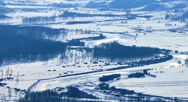 新疆闊克蘇大峽谷美成冬日仙境